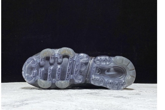 AIR 2 942842-001 VAPORMAX WHITE BLACK 1212